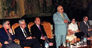 Acordarea burselor studențești, Teatrul Național I.L.Caragiale, București, 3 iulie 2003, Florin Rotaru, Aurelia Dinu, Dinu Săraru, Peter Imre, acad.Constantin Ionete, Geo Saizescu, Nicolae Dragoș