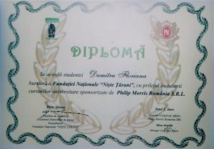 Diploma acordată de Fundația Niște țărani și sponsorul PHILIP MORRIS ROMÂNIA tuturor studenților bursieri, Biblioteca Metropolitană ,,Mihail Sadoveanu” din București, 10 octombrie 2007, în cadru festiv la începerea anului școlar universitar