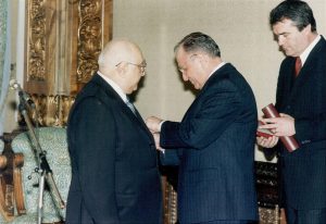 DECORAREA LUI DINU SĂRARU